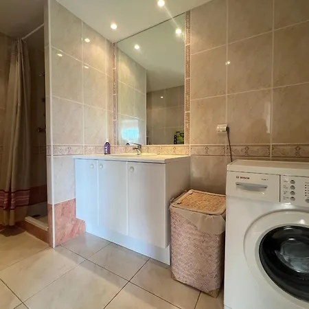 6 Pers Avec Terrasse 80 M², Hyper Centre, A 50m, 296 Bd De La Plage, * Arcachon